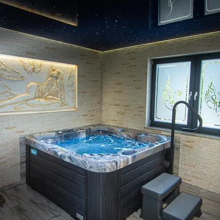 Aisza - Afryka, Sala I Plac Zabaw, Jacuzzi, Sauna, Bilard *